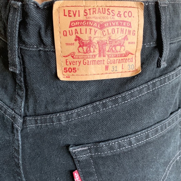 SOLD Vintage Black Levi 505s - Picture 4 of 4
